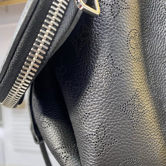 Louis Vuitton Bella Bucket Bag - Picture 4 of 11